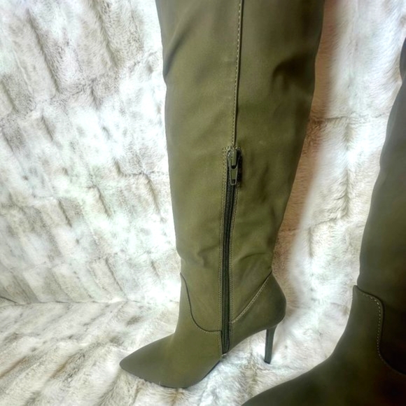 Mata Love Circle Over The Knee High Heel Boots - Picture 7 of 7